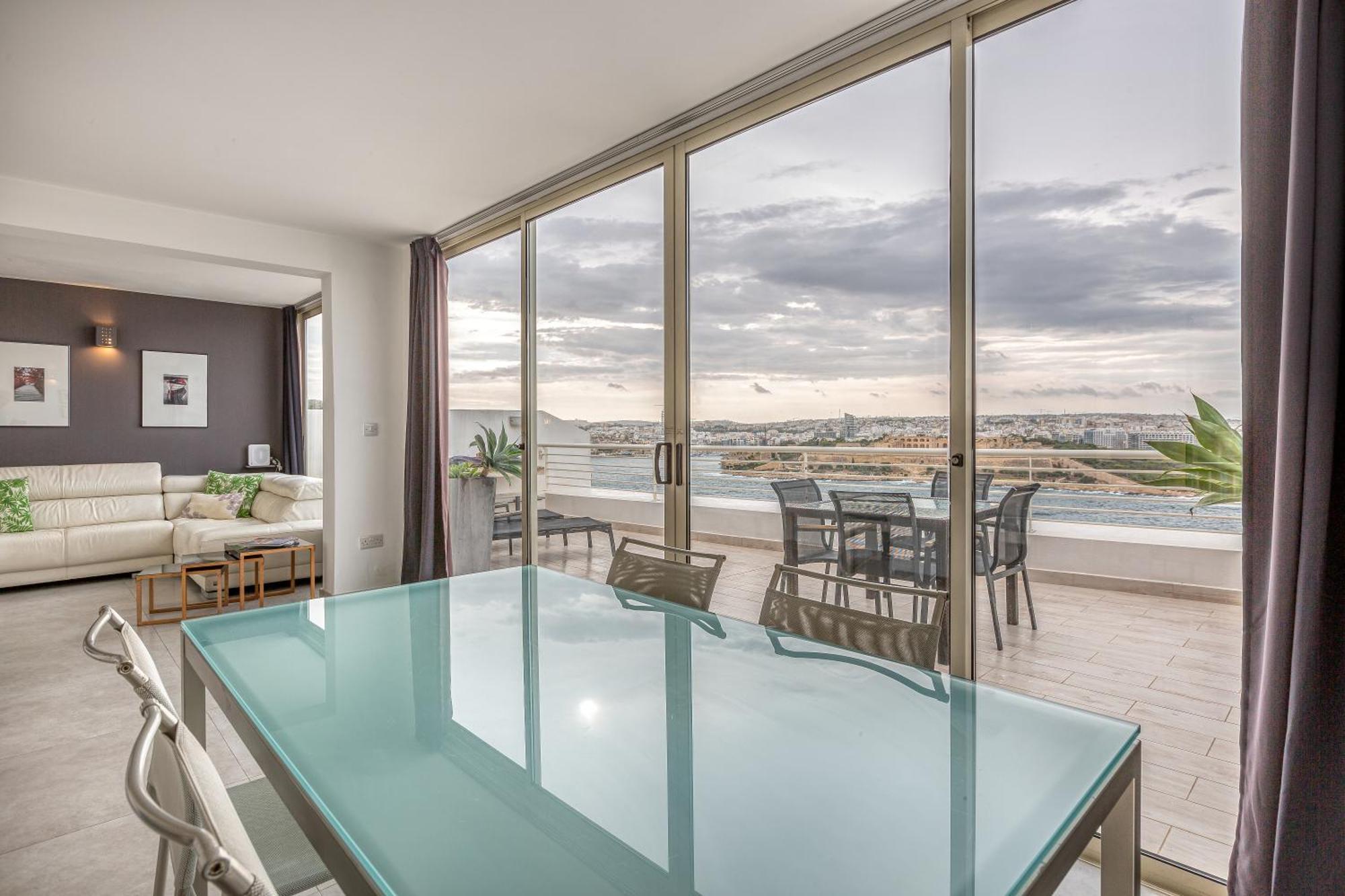 49/3 Seafront Duplex Penthouse In Valletta Luaran gambar